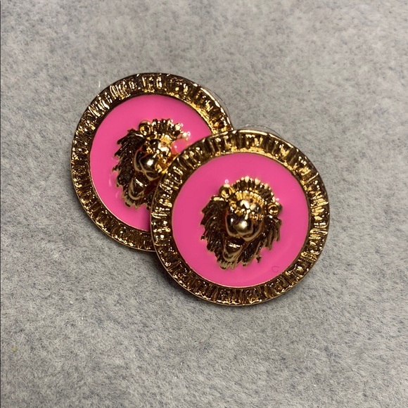 NEW Gold Tone and Pink Lion Head Earrings with issue - Picture 2 of 7